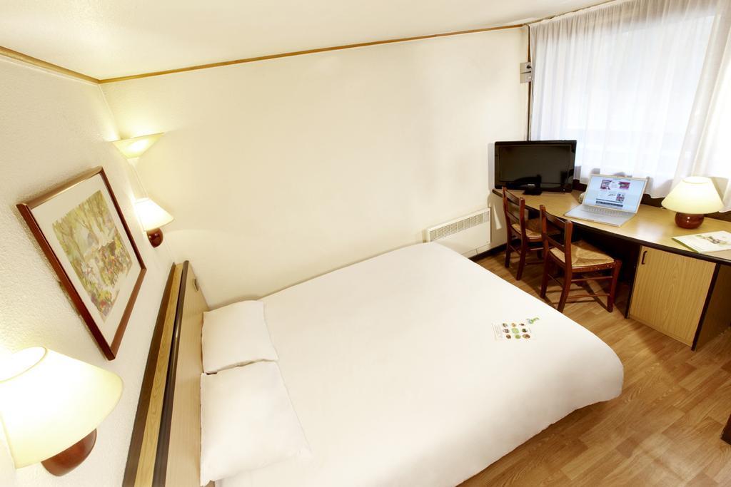 Campanile Saintes Otel Dış mekan fotoğraf
