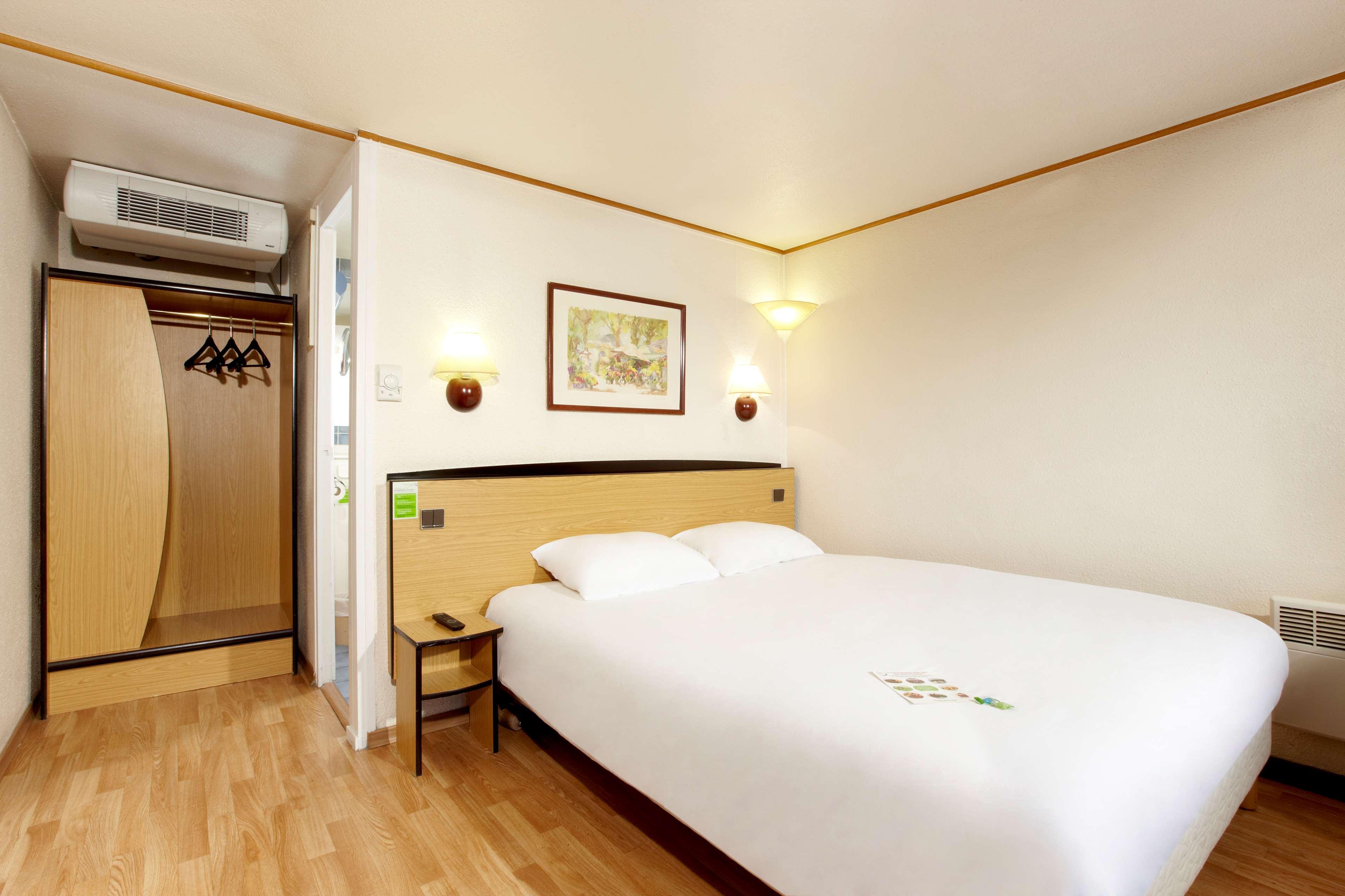Campanile Saintes Otel Dış mekan fotoğraf