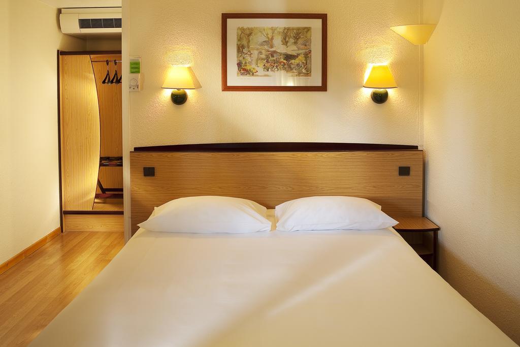 Campanile Saintes Otel Dış mekan fotoğraf