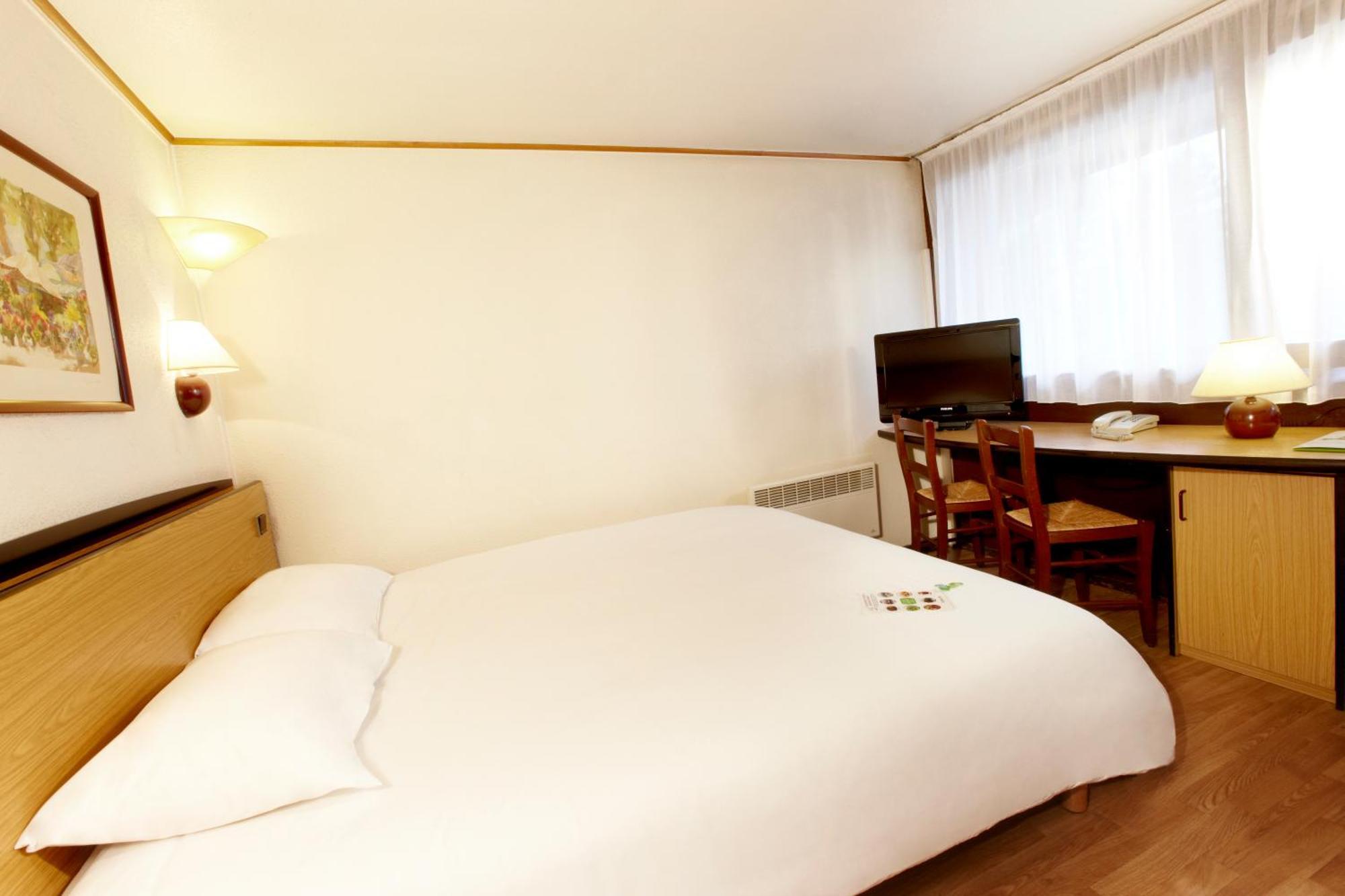 Campanile Saintes Otel Dış mekan fotoğraf